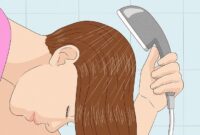 How to Comb Curly Hair: 11 Steps (with Pictures)