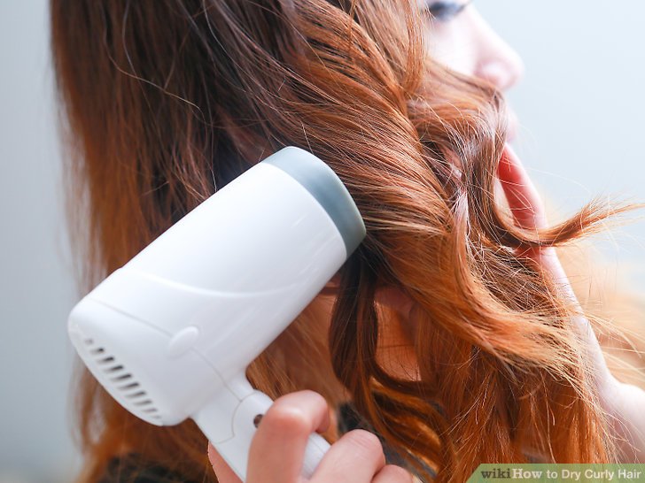 4 Ways to Dry Curly Hair