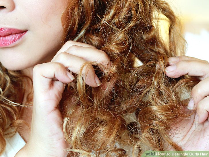 4 Ways to Detangle Curly Hair